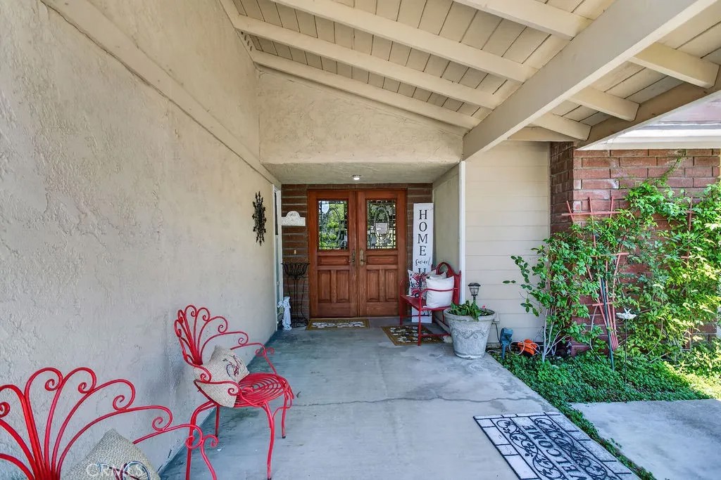 9275 Hidden Valley
