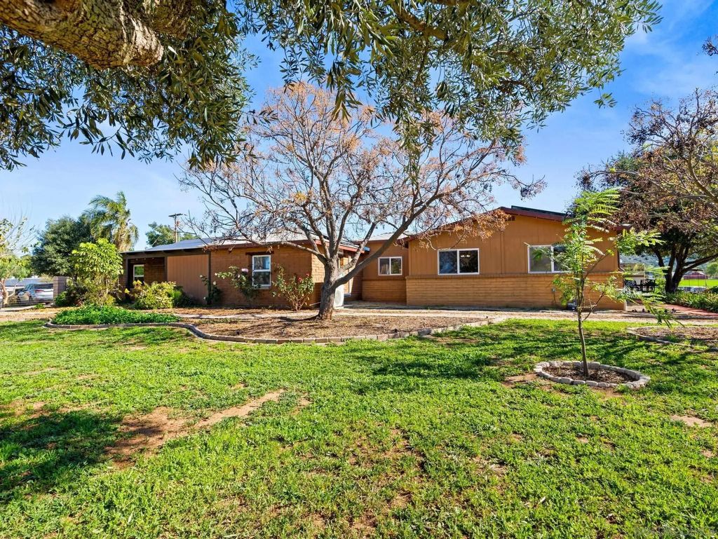 Photo of 1550 Keyes Road, Ramona, CA 92065 (MLS # 260002757)