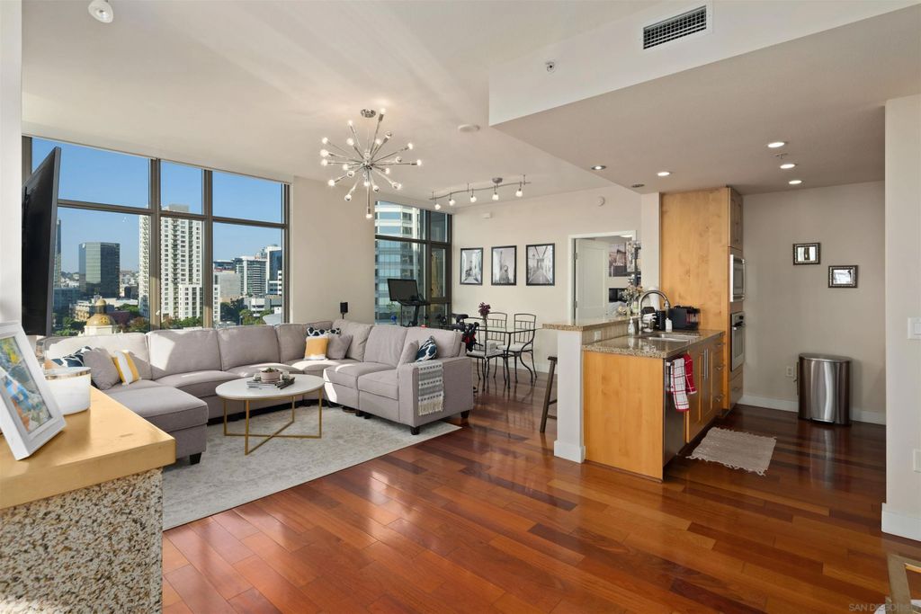 Photo of 700 W E St #1303, San Diego, CA 92101 (MLS # 260009591)