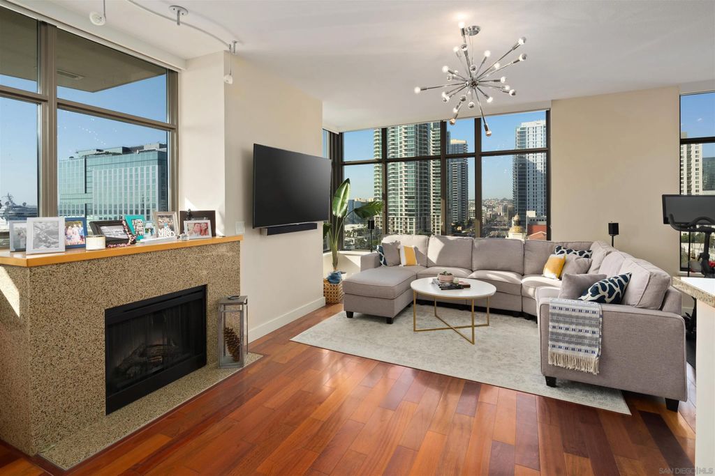 Photo of 700 W E St #1303, San Diego, CA 92101 (MLS # 260009591)