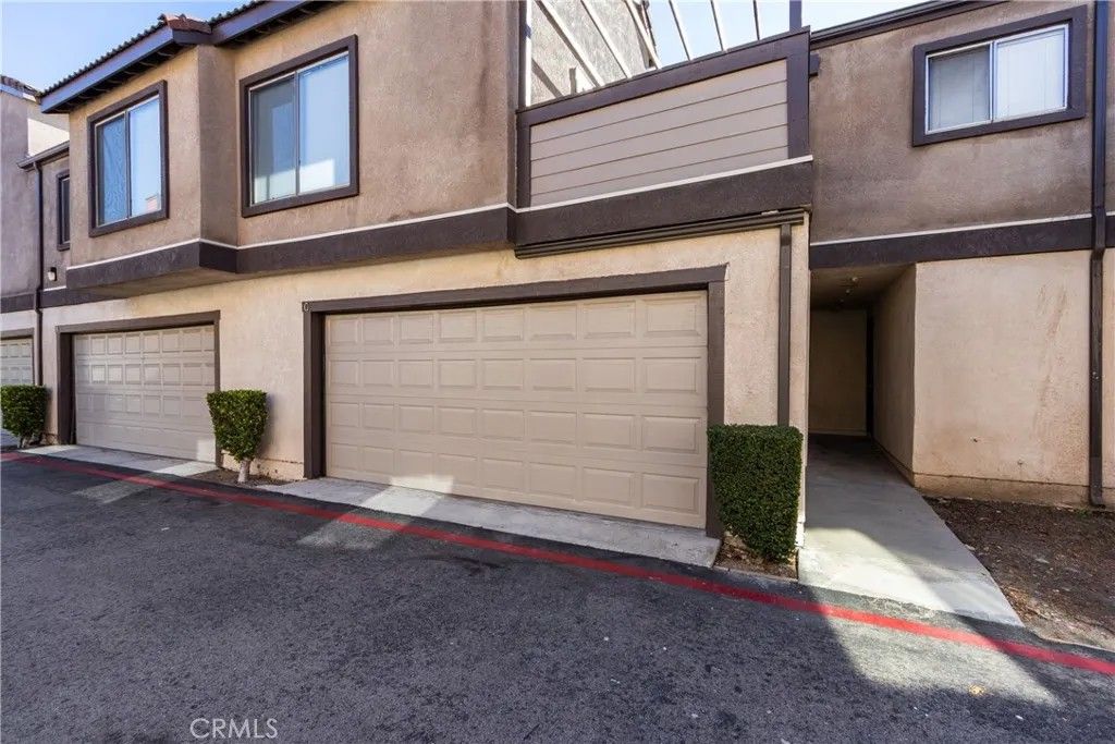 Photo of 1814 N Vineyard Ave #G, Ontario, CA 91764 (MLS # IG25278365)