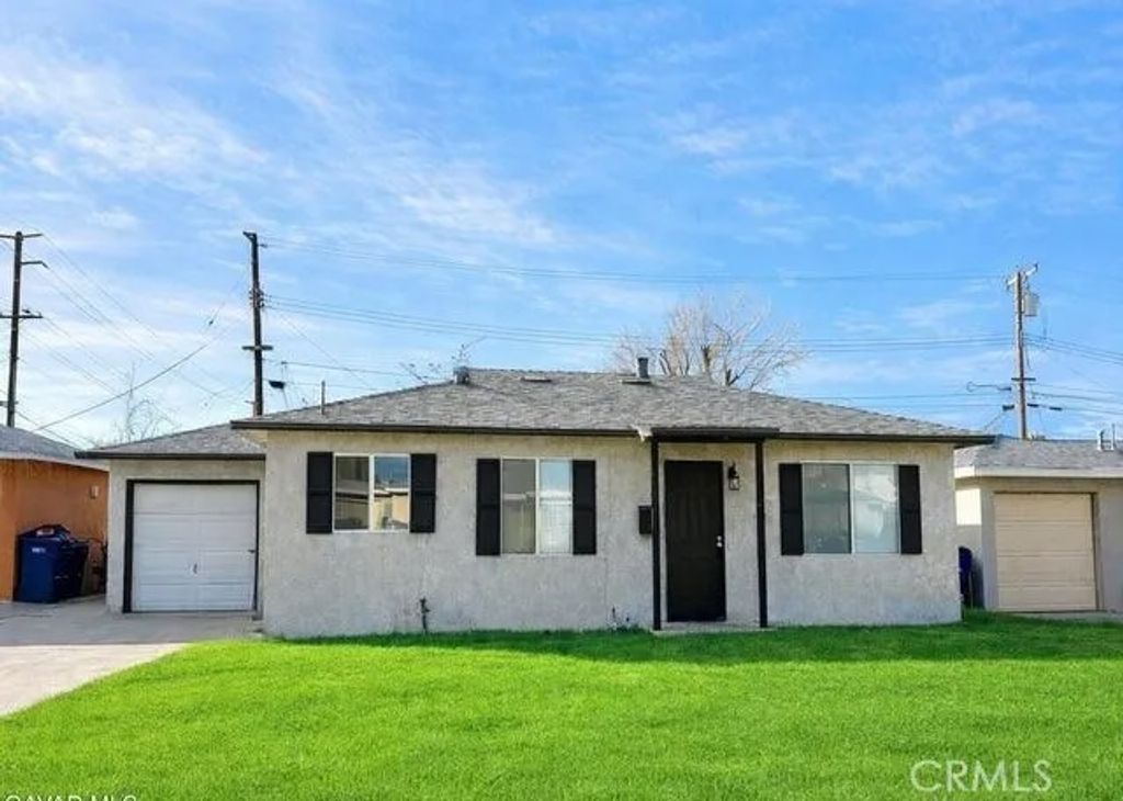 Photo of 44411 Kingtree Ave, Lancaster, CA 93534 (MLS # SR26062577)