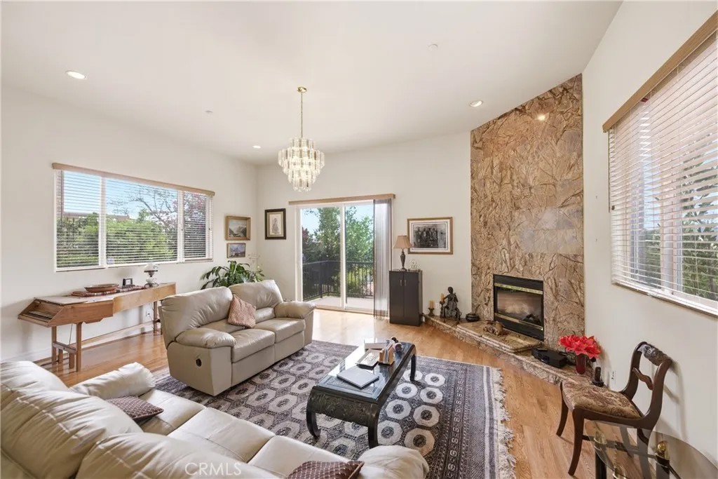 150 SUMMIT Drive