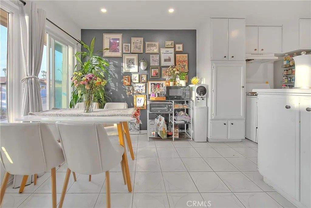 Photo of 1850 W Greenleaf Ave, Anaheim, CA 92801 (MLS # AR25278002)