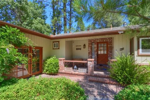 Photo of 5621 Ponderosa Court, Mariposa, CA 95338 (MLS # FR26023292)