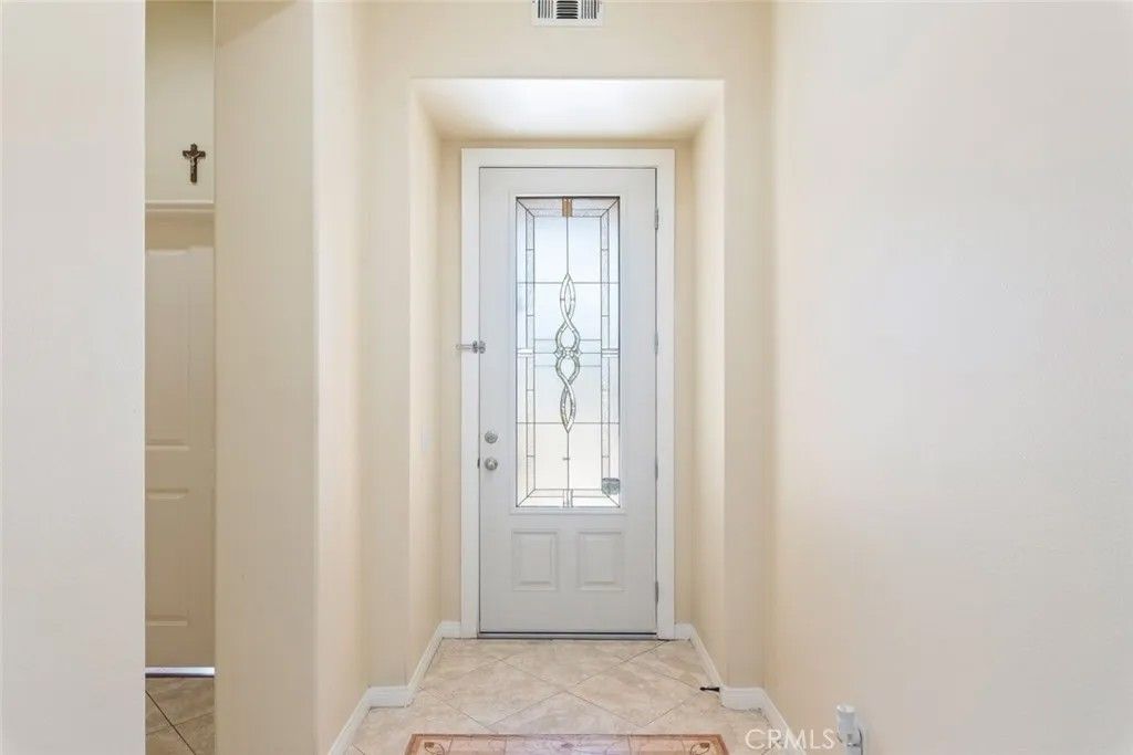 Photo of 29406 Green Side Ct, Murrieta, CA 92563 (MLS # SW25233206)