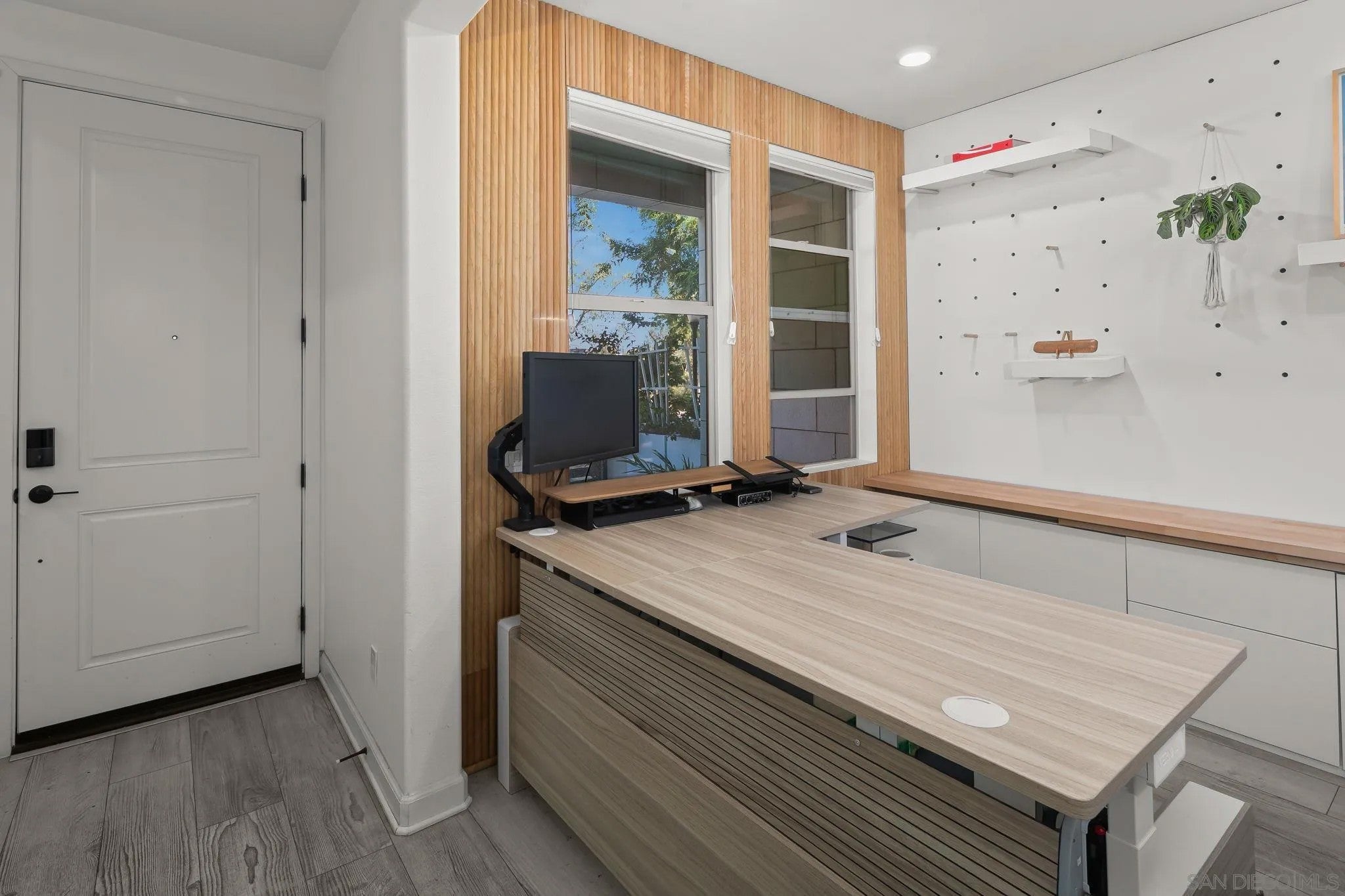 16755 Coyote Bush 55