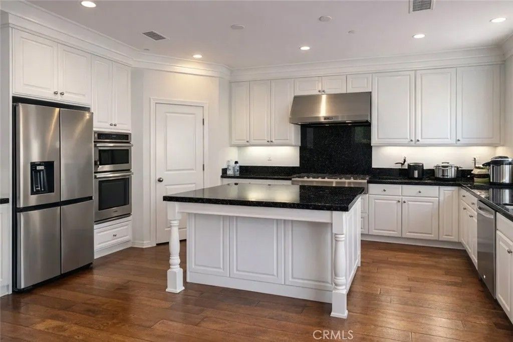 Photo of 60 Crestwick, Irvine, CA 92620 (MLS # PW26019766)