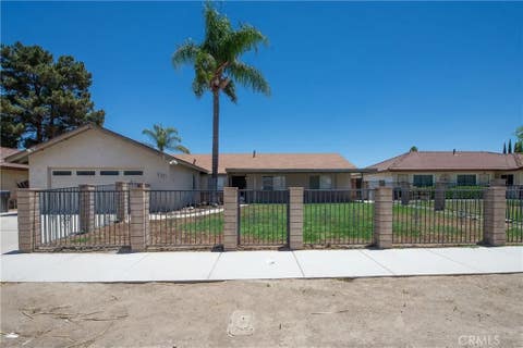 Photo of 26158 Hemet St, Hemet, CA 92544 (MLS # IG26147853)