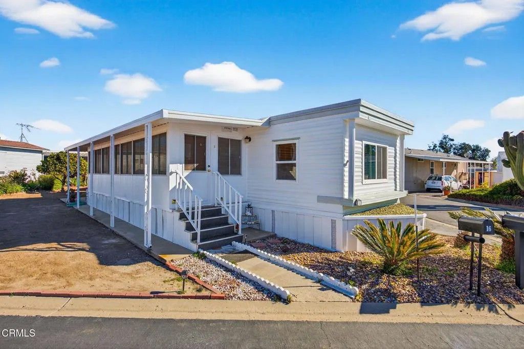 Photo of 16 Copland Cir #16, Ventura, CA 93003 (MLS # V1-34158)