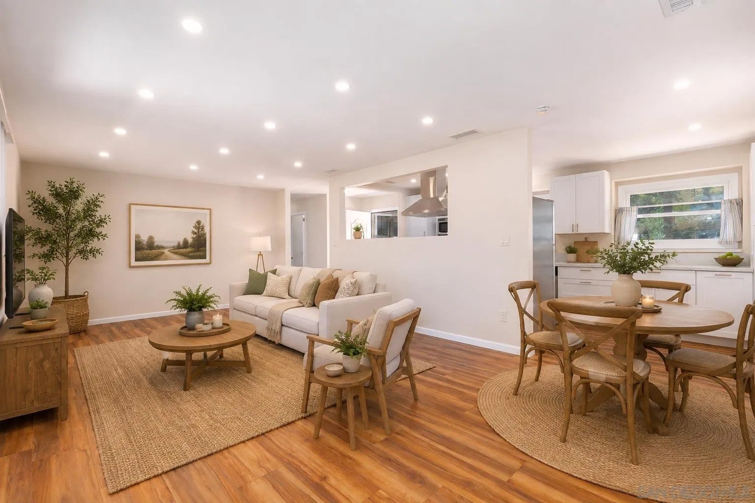 1511 San Altos Pl