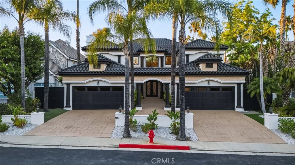 17437 Oak Creek Court