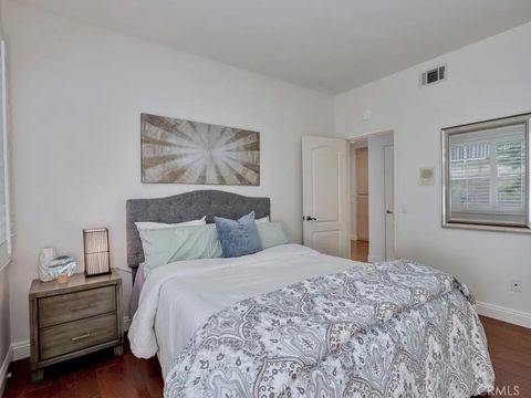 Tiny photo for 25 Mirino, Mission Viejo, CA 92692 (MLS # OC25239900)