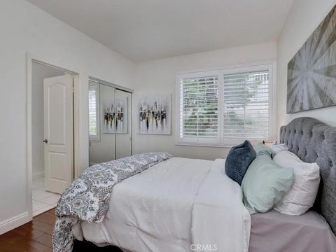 Tiny photo for 25 Mirino, Mission Viejo, CA 92692 (MLS # OC25239900)