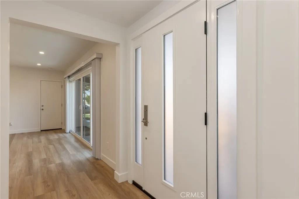 Photo of 4222 W 137th Street, Hawthorne, CA 90250 (MLS # SB26125021)