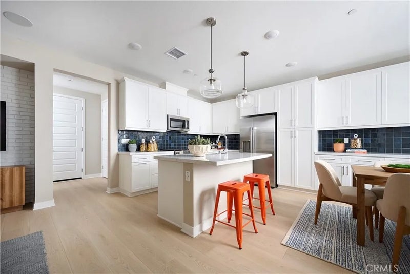 1727 Scarlett Road