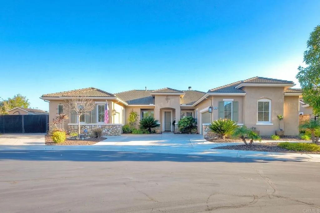 2682 Dundee Glen