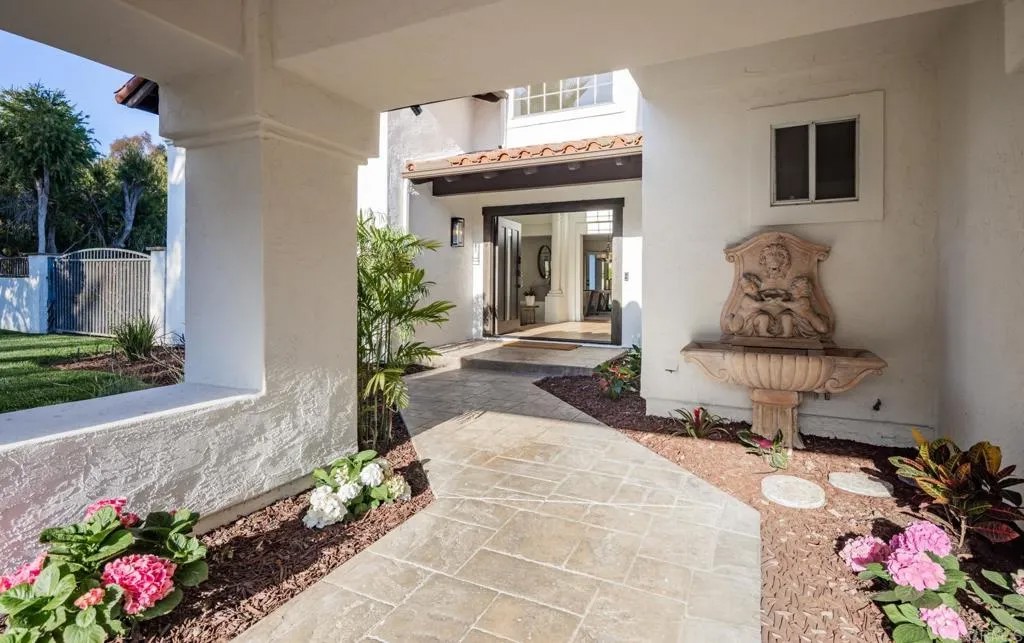 2471 Calle San Clemente