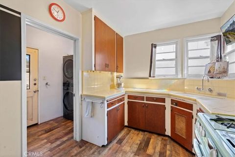 Tiny photo for 815 Omar St, Glendale, CA 91202 (MLS # GD25272719)