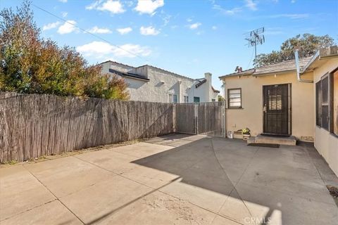Tiny photo for 815 Omar St, Glendale, CA 91202 (MLS # GD25272719)