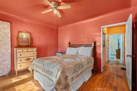 Tiny photo for 815 Omar St, Glendale, CA 91202 (MLS # GD25272719)