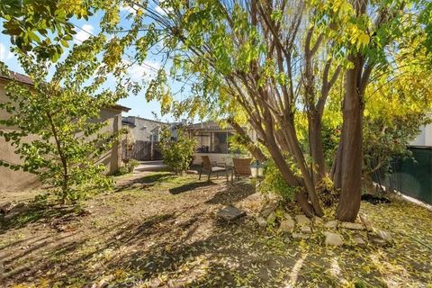 Tiny photo for 815 Omar St, Glendale, CA 91202 (MLS # GD25272719)