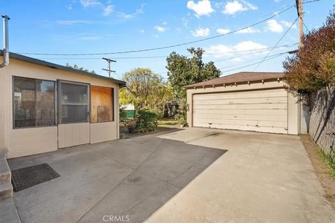 Tiny photo for 815 Omar St, Glendale, CA 91202 (MLS # GD25272719)