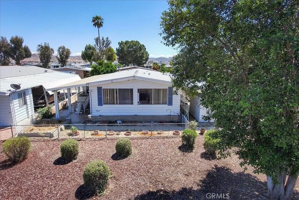 Photo of 5001 W Florida Ave #512, Hemet, CA 92545 (MLS # SW26081438)