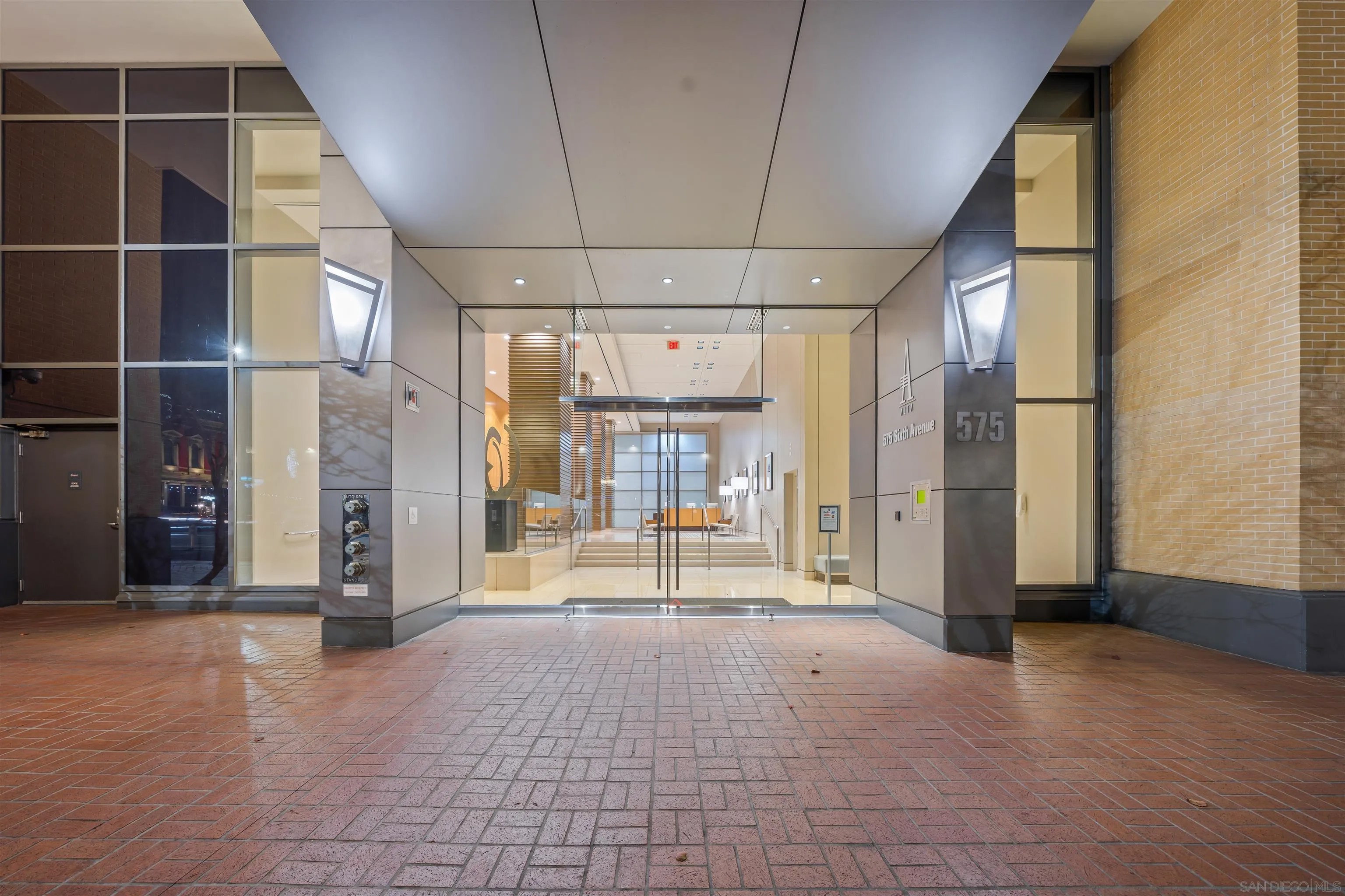 575 6th Ave 804