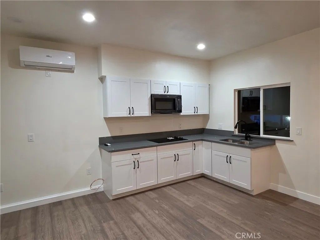 Photo of 13862 Gavina Ave, Sylmar, CA 91342 (MLS # SR26043737)