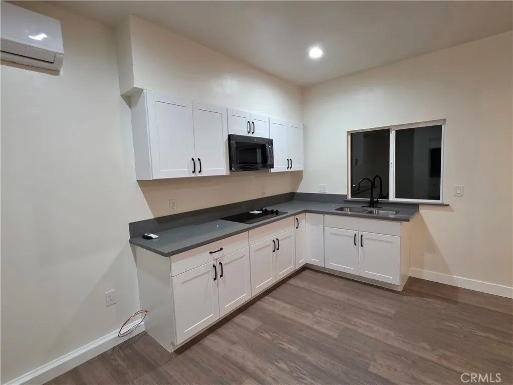 Photo of 13862 Gavina Ave, Sylmar, CA 91342 (MLS # SR26043737)