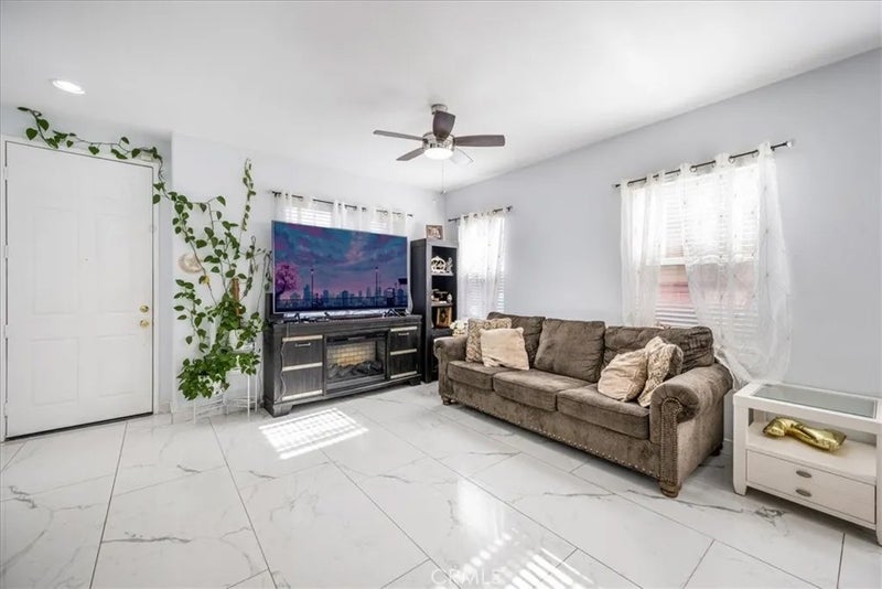 44364 Kingston