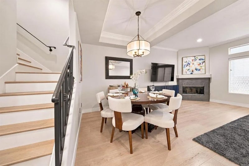 14819 Magnolia Boulevard 7