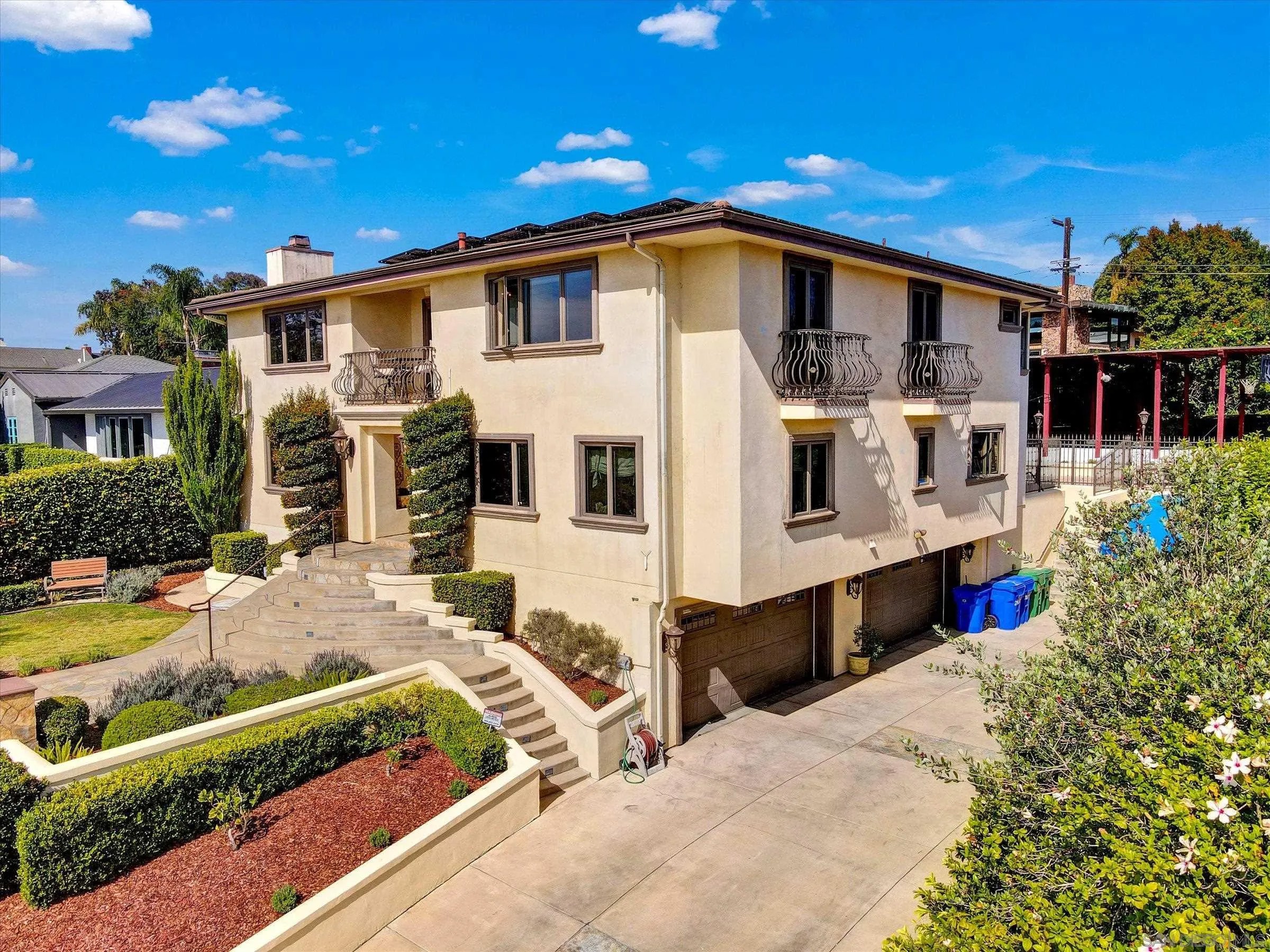 2540 Chatsworth