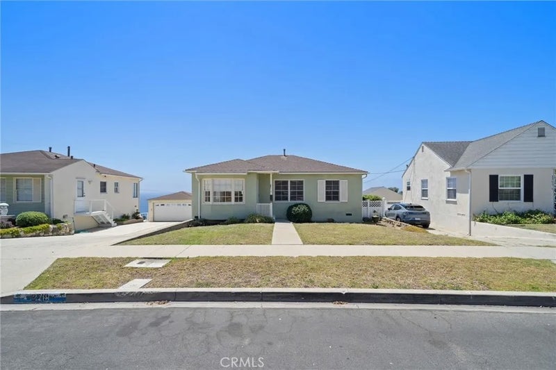 2719 S Averill