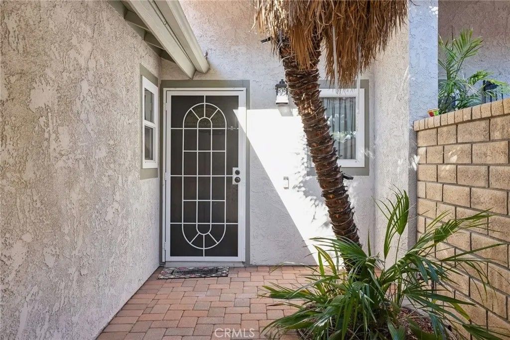 Photo of 15813 Ada St, Canyon Country, CA 91387 (MLS # SR25258543)