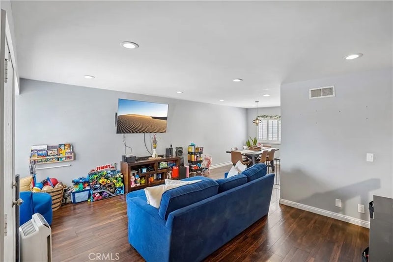 1599 W Jefferson Boulevard