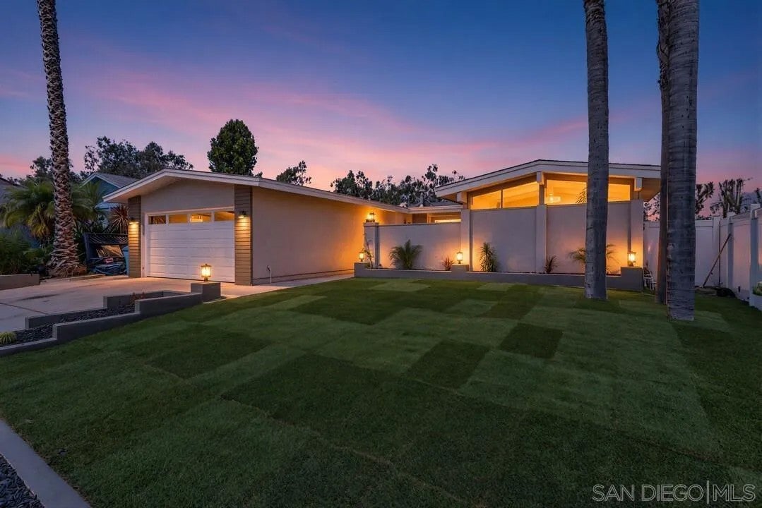 8782 Mulvaney Dr