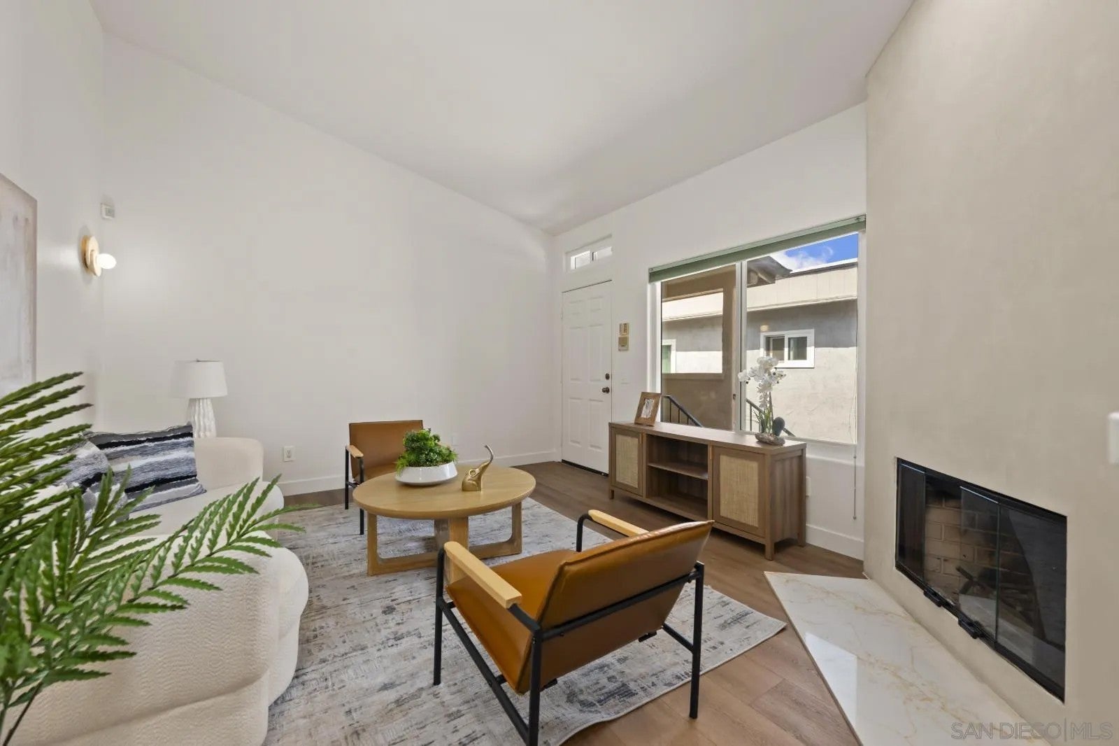 3644 3rd Ave 5