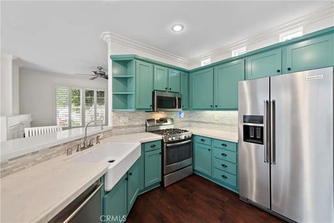 Tiny photo for 12 Paseo Vecino, Rancho Santa Margarita, CA 92688 (MLS # OC25251501)