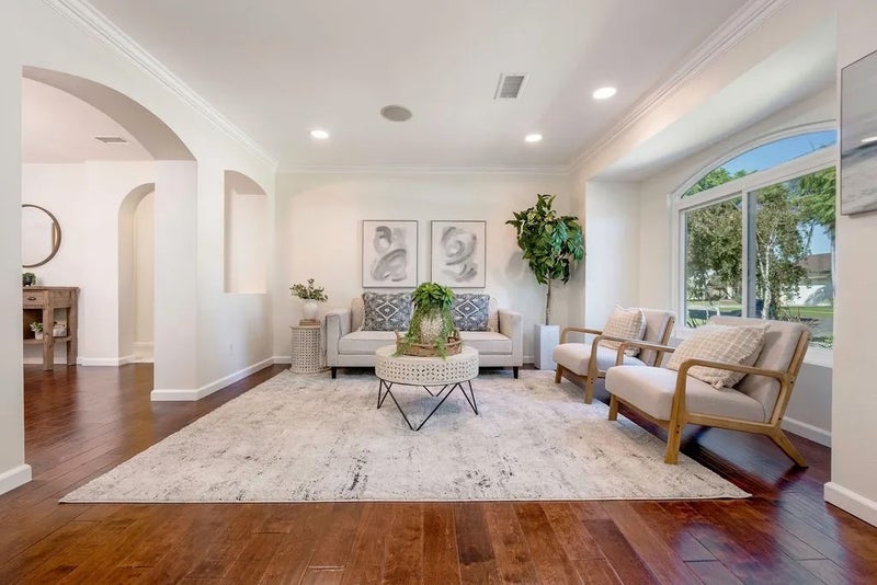 2019 Charlemagne Avenue
