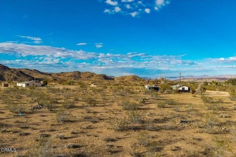 Tiny photo for 180 Geronimo Trail, Yucca Valley, CA 92284 (MLS # P1-24690)