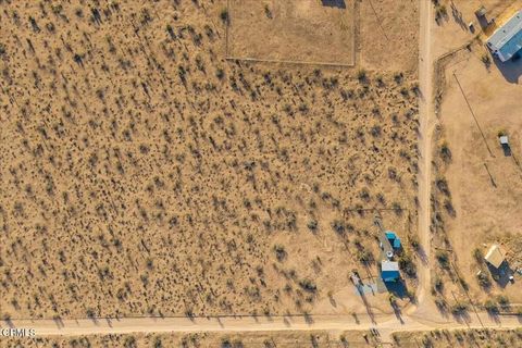 Tiny photo for 180 Geronimo Trail, Yucca Valley, CA 92284 (MLS # P1-24690)