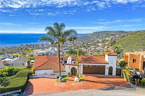 Photo of 1492 Temple Hills Drive, Laguna Beach, CA 92651 (MLS # LG26035280)
