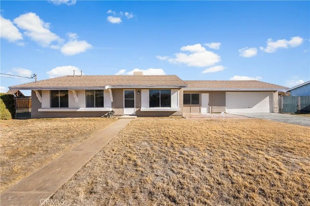 Photo of 40596 Fieldspring St, Lancaster, CA 93535 (MLS # SR25277322)