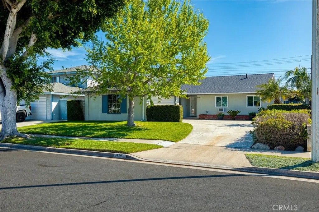 Photo of 9704 Lark Circle, Fountain Valley, CA 92708 (MLS # OC26053129)