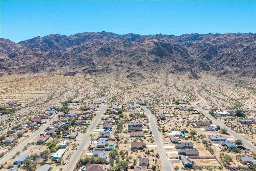6965 49 Palms