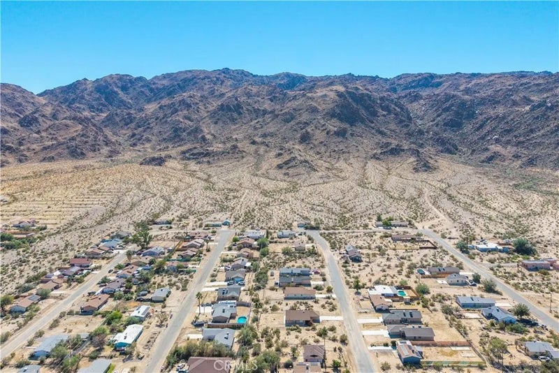 6965 49 Palms