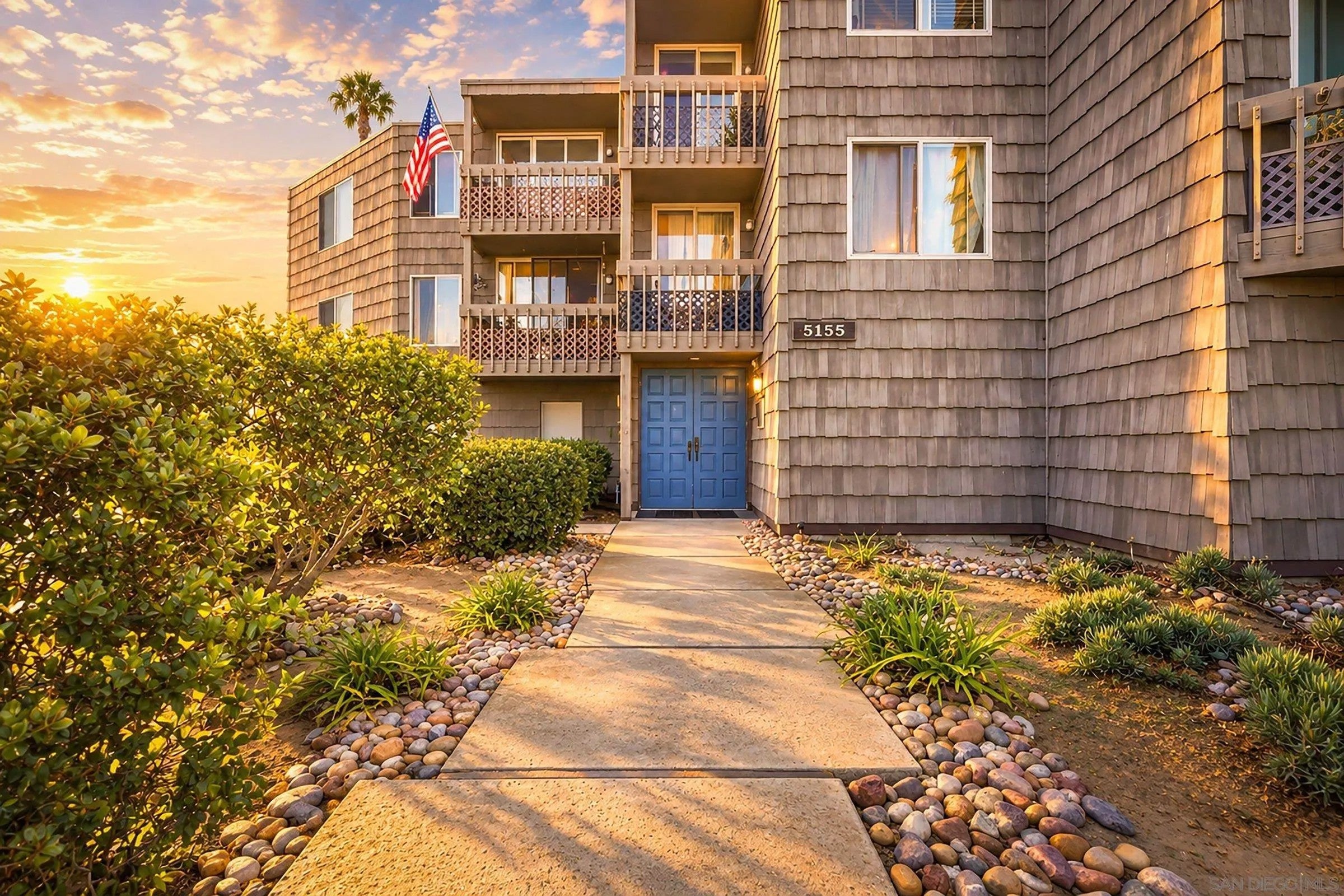 5155 W Point Loma Blvd 4