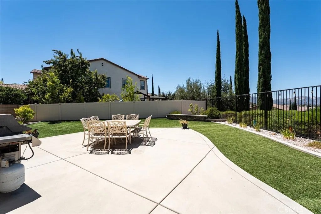 34338 Champoux Court